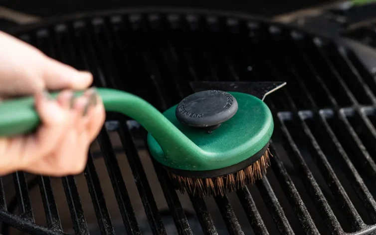 Big Green Egg Grid Scrubber