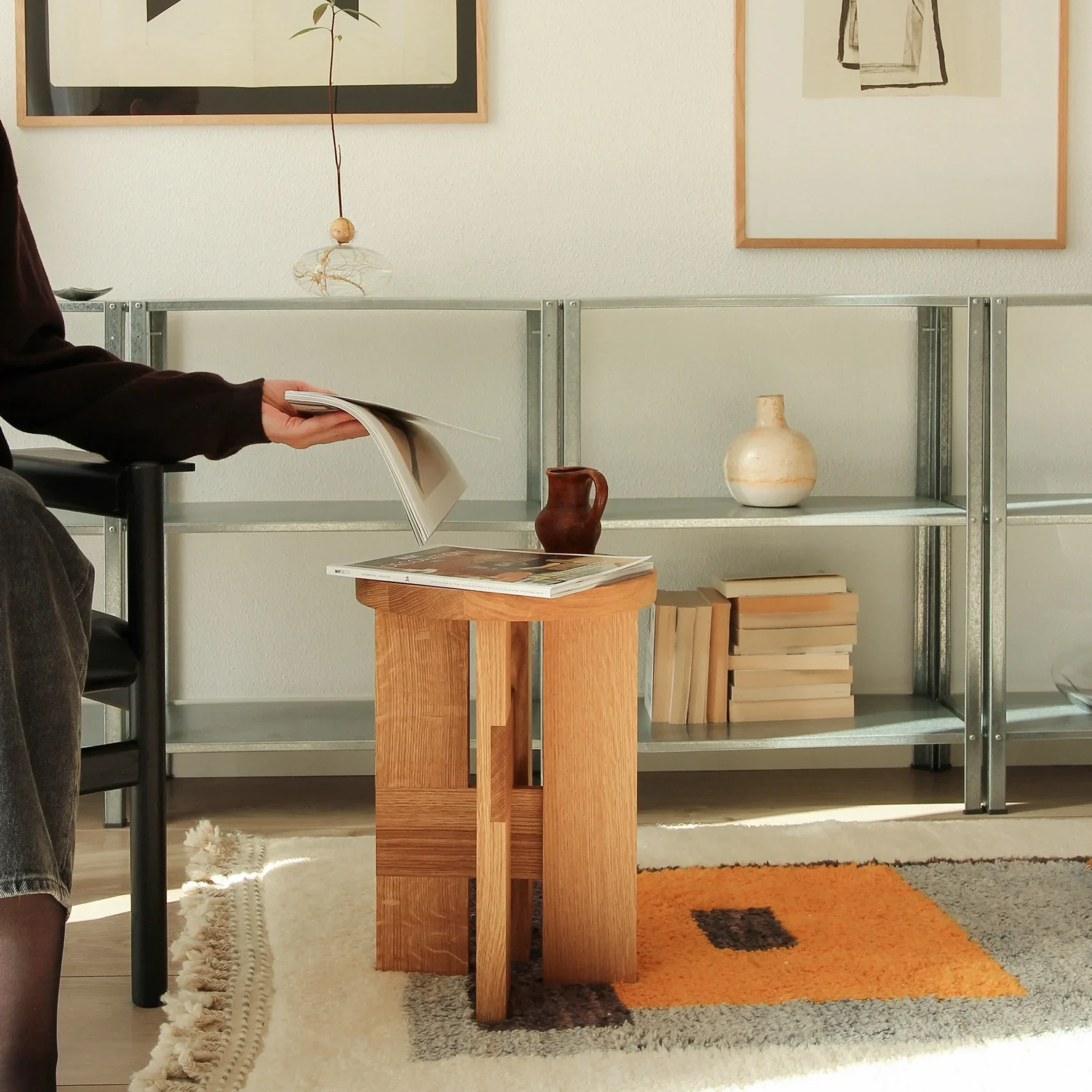 Mio Stool and Side Table