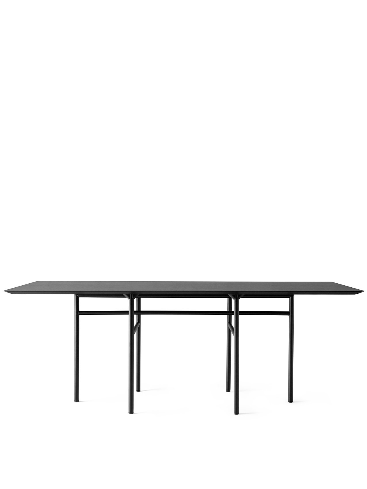 Snaregade Dining Table