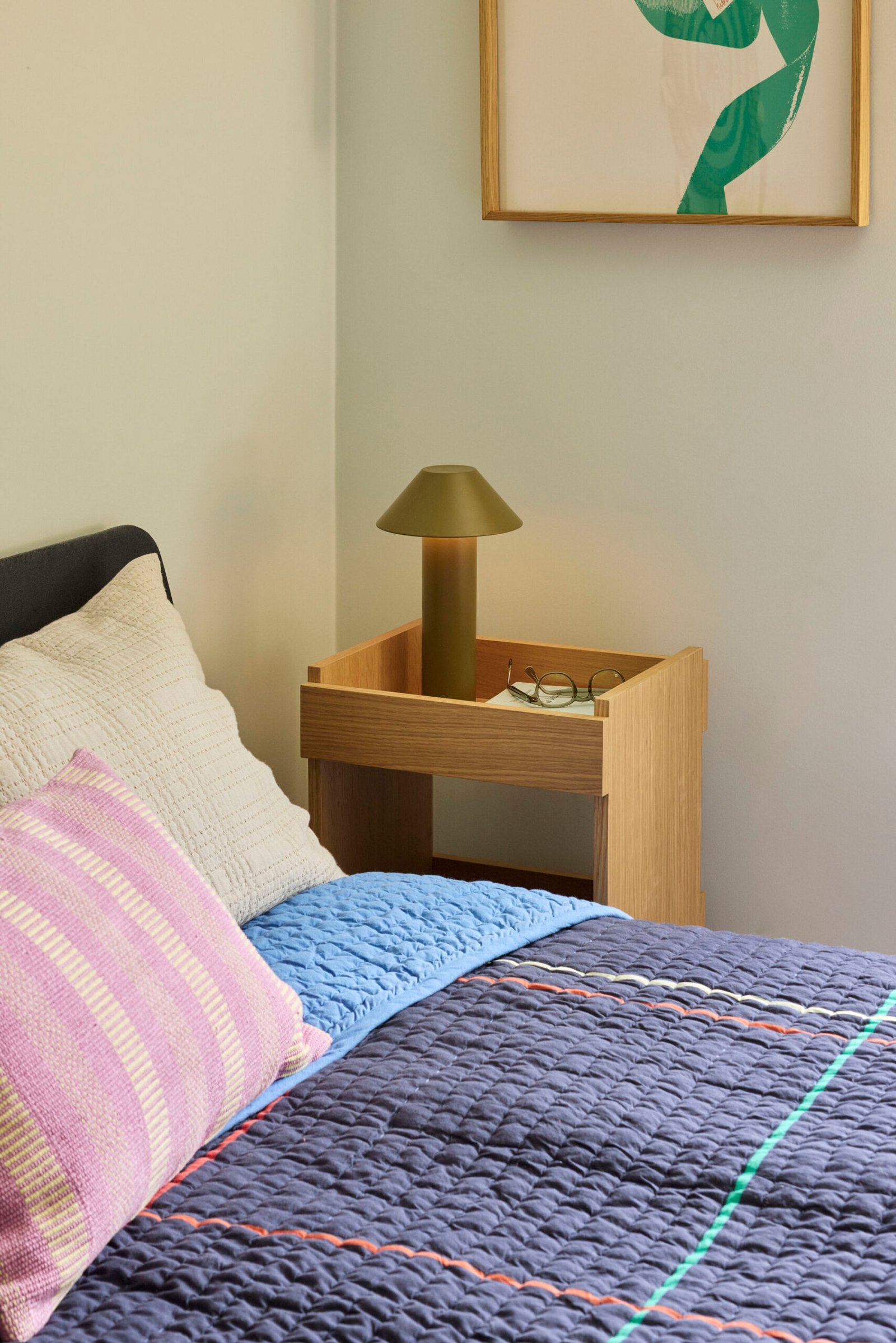 Tower Bordlampe Mørkegrøn