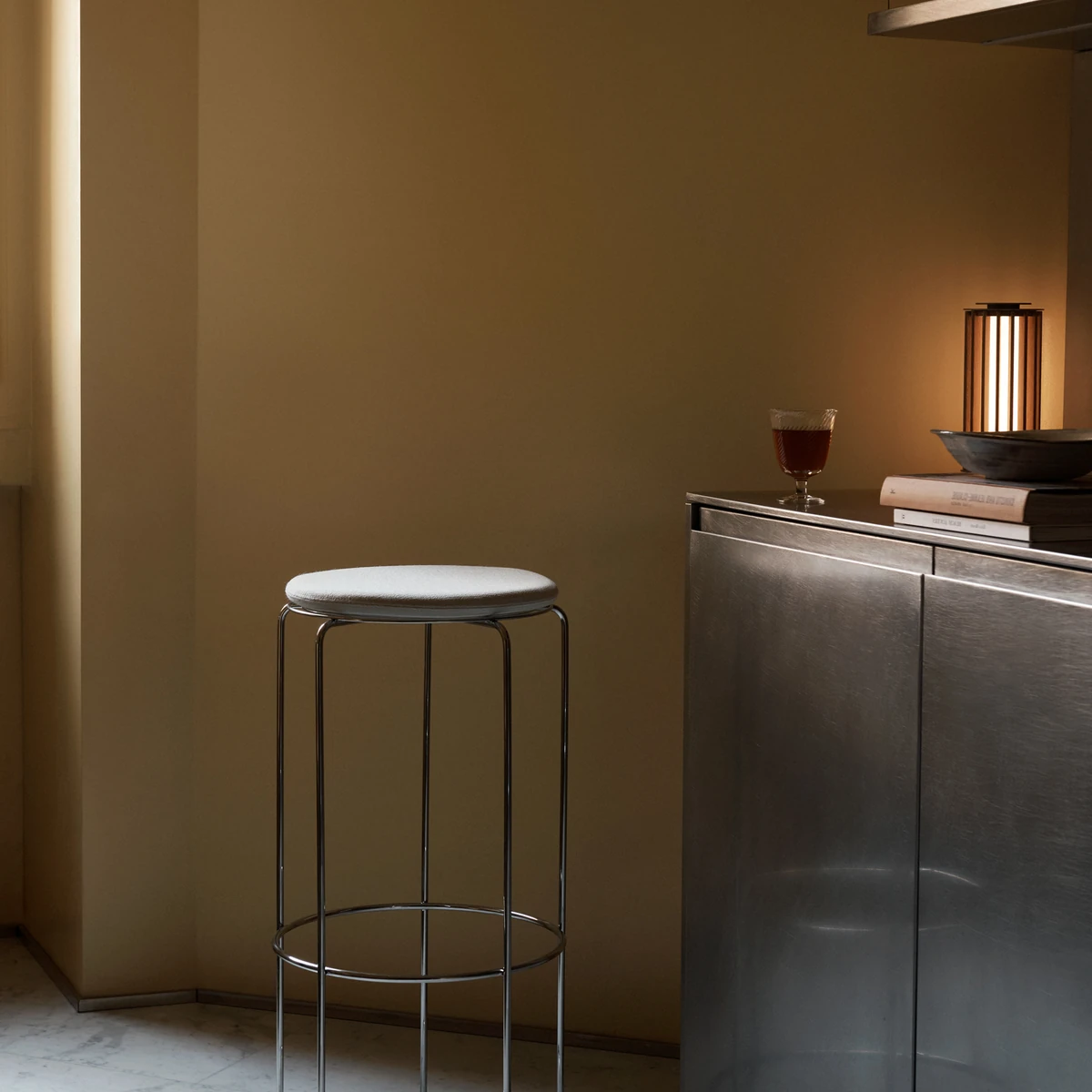 Wire Bar Stool VP16