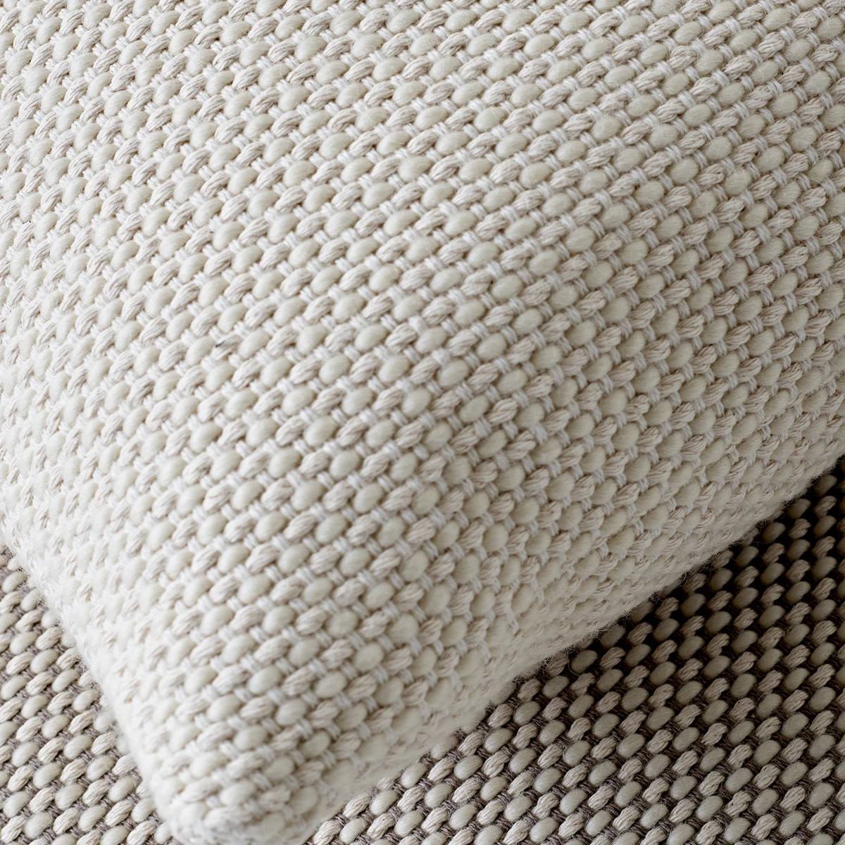 Collect | Weave Cushion SC28 & SC48