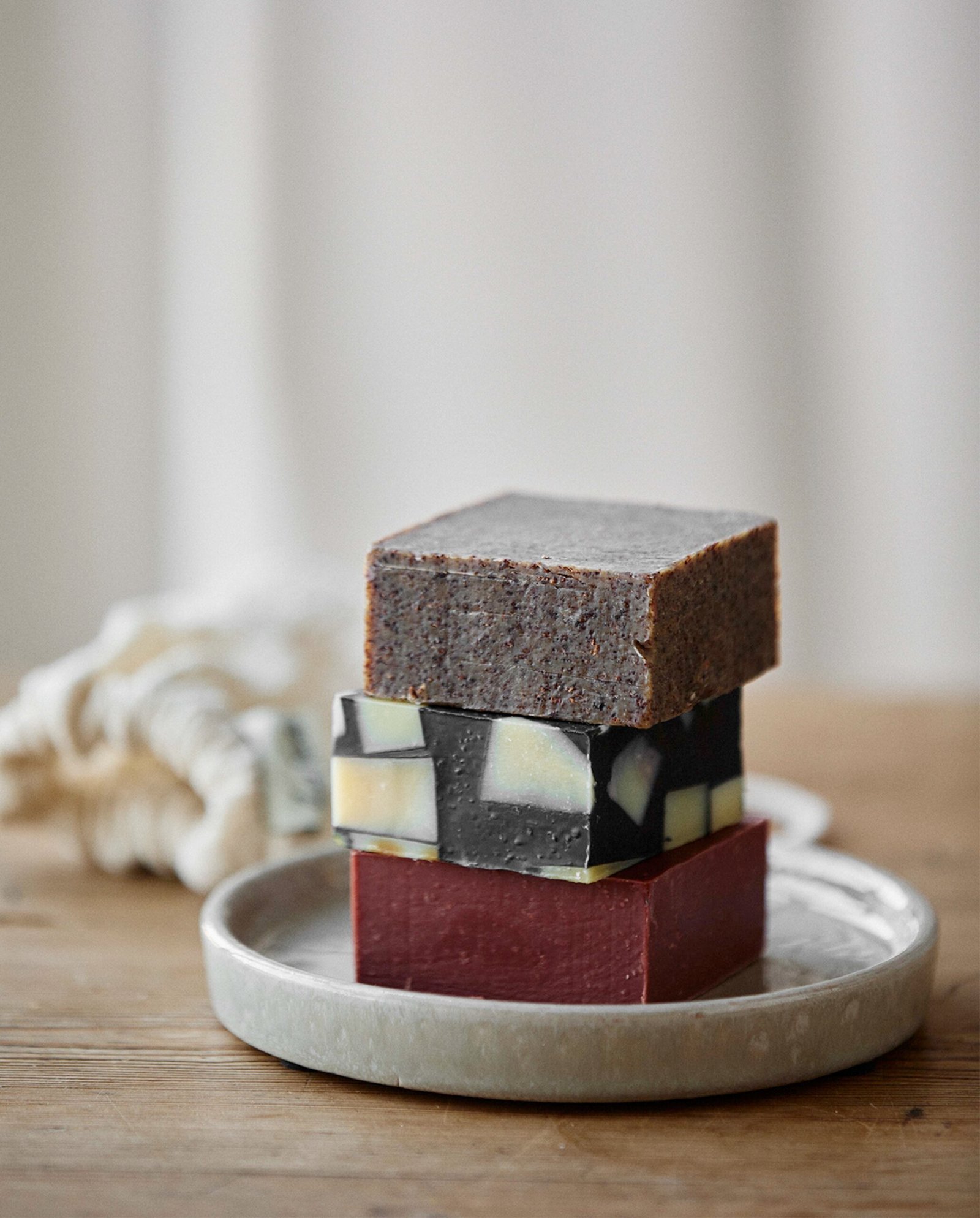 Soap no. 5 | GERANIUM, LEMON, PATCHOULI, SANDELWOOD