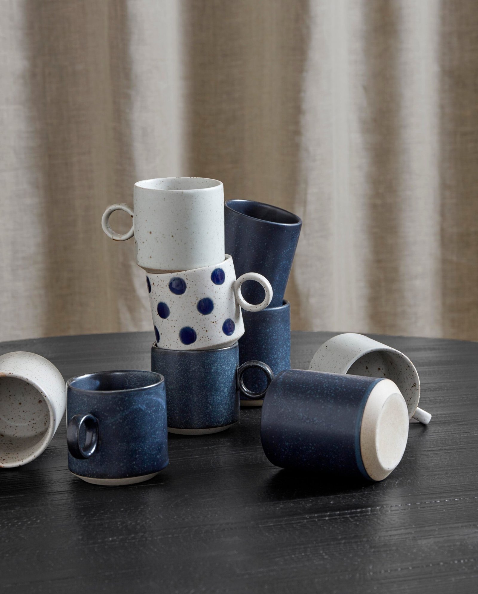 GRAINY dot cup w. handle
