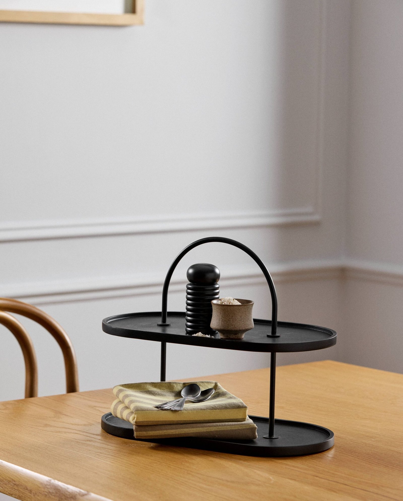RUSSELL etagere - black