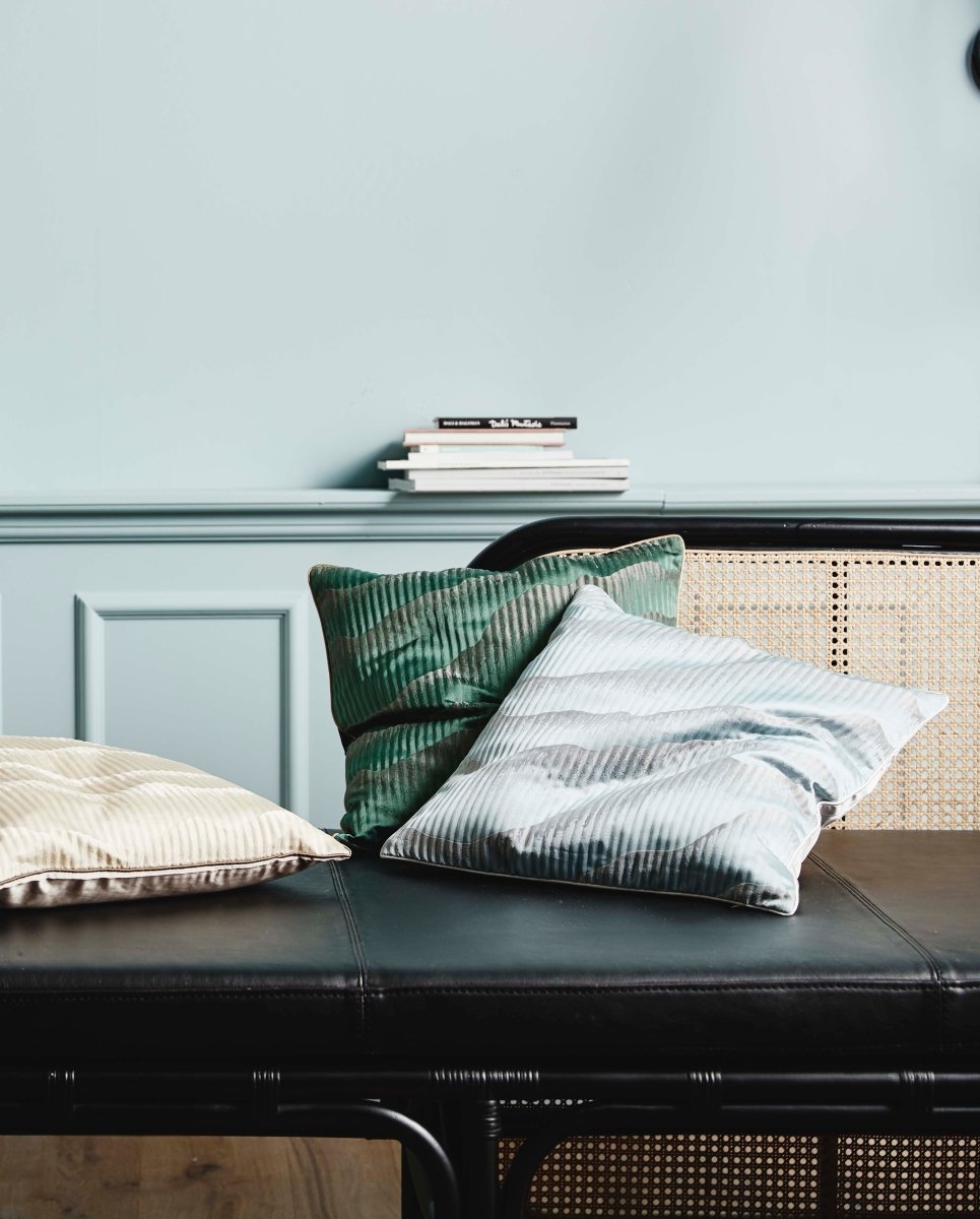 AVIOR cushion cover