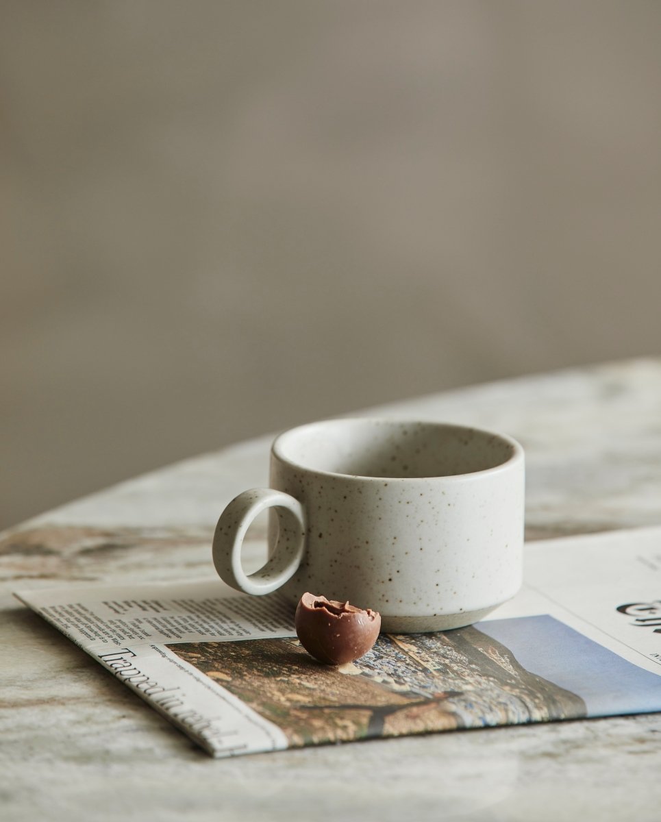 GRAINY tea cup w. handle