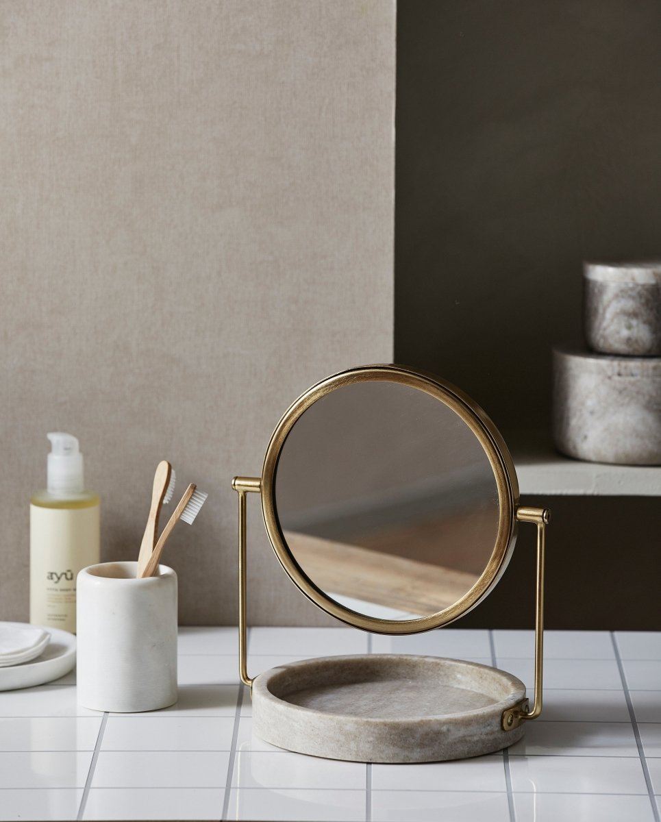Mug for toothbrush - white marble