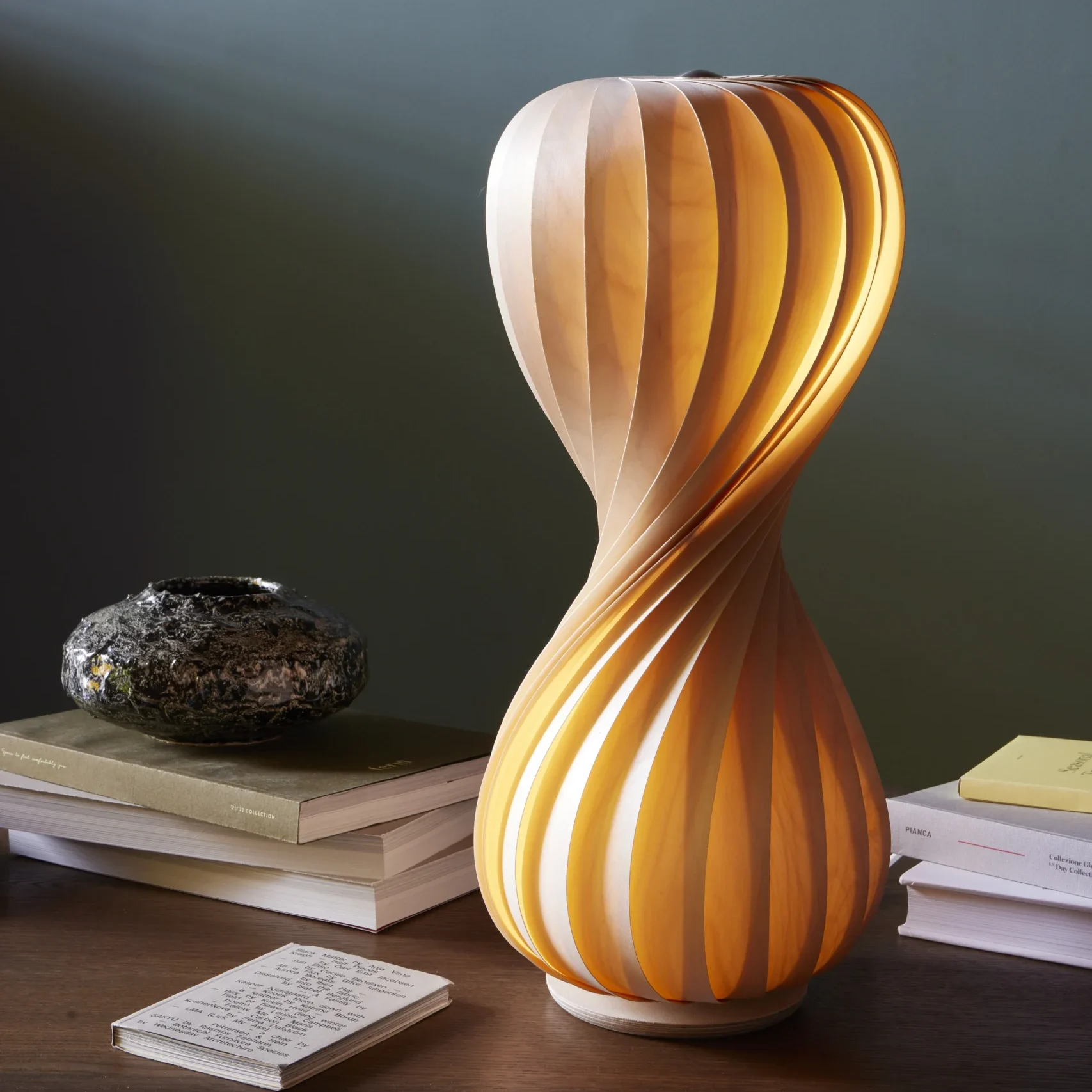 TR7 TABLE LIGHT