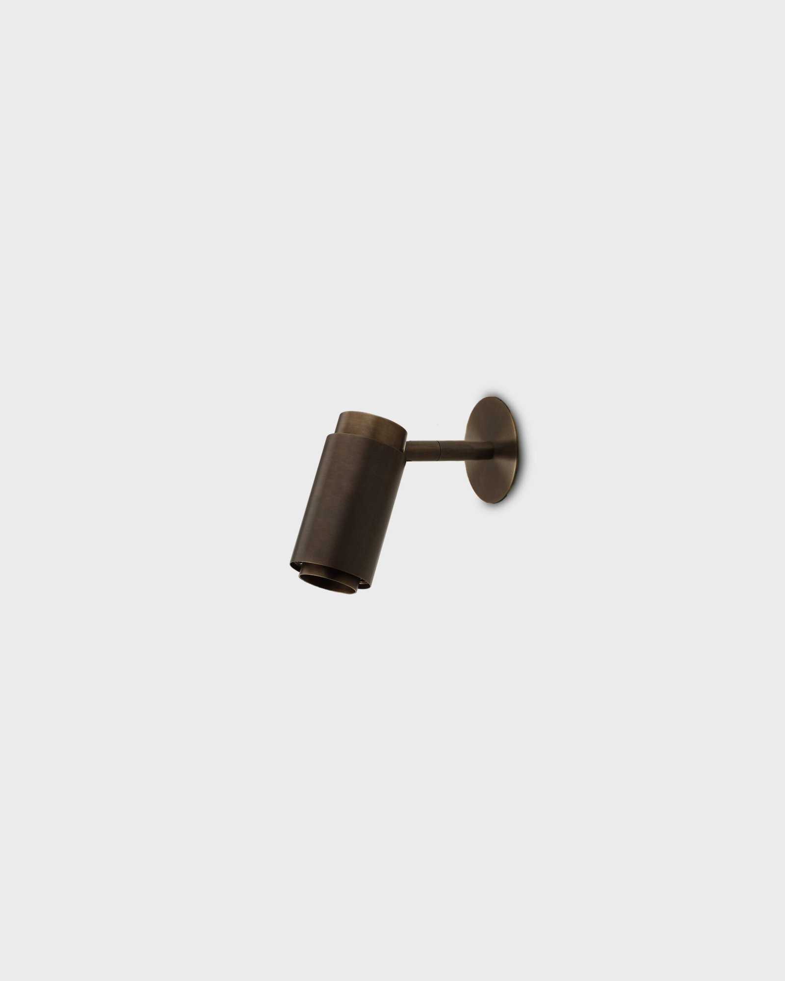 Donya Pivot Built-In Wall